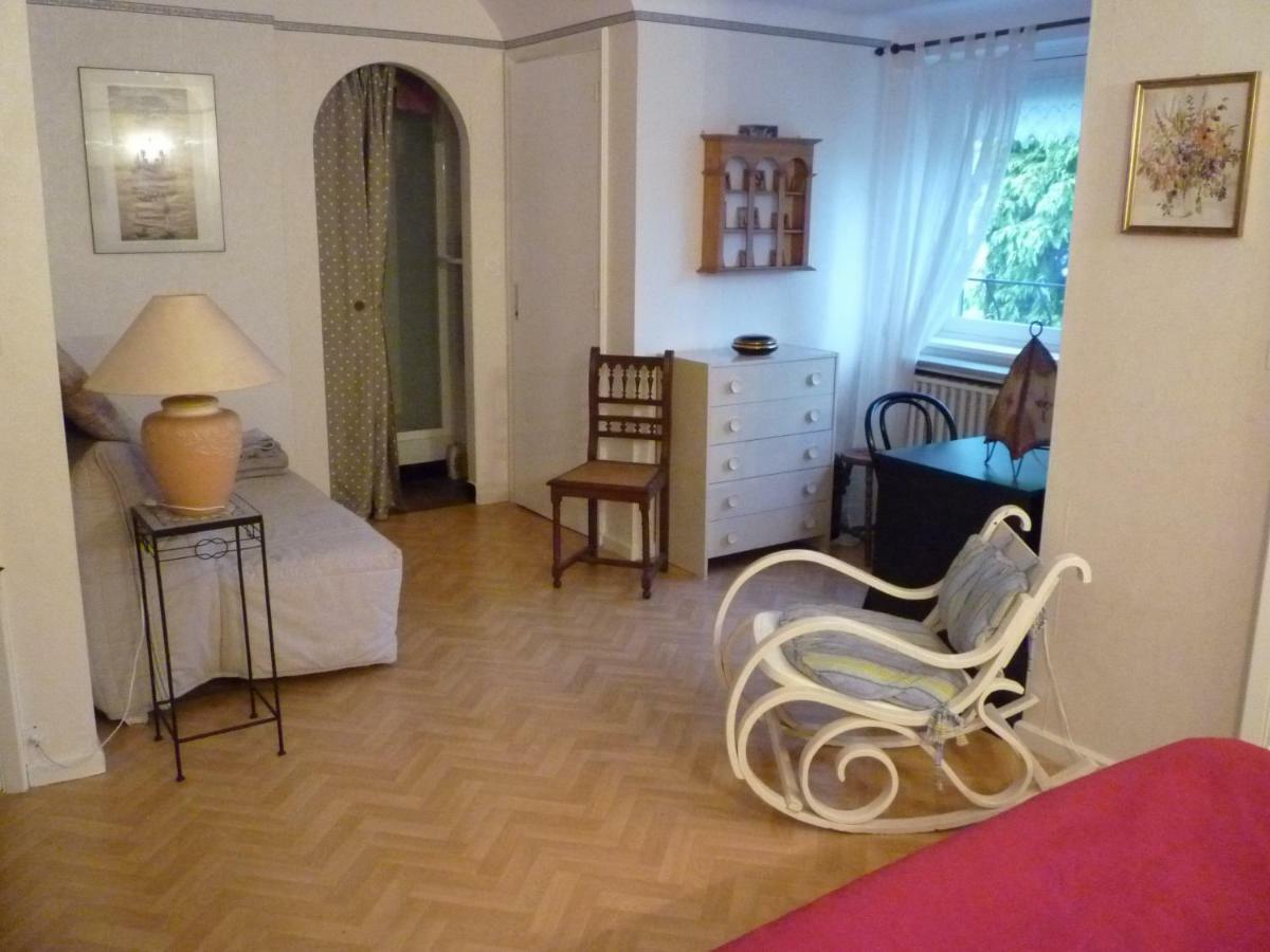 Bed and Breakfast au vieux cèdre Mouvaux Esterno foto